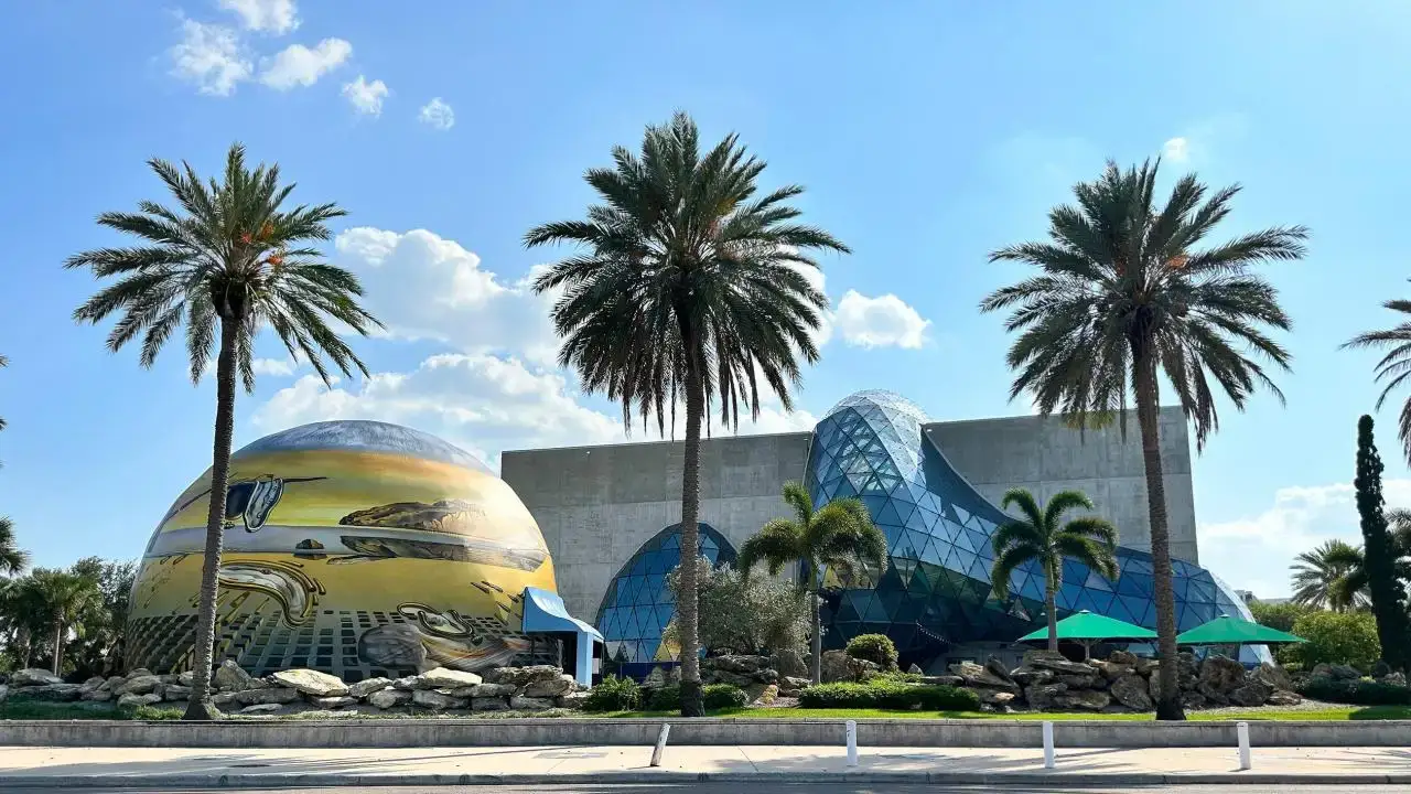 Dalí Alive 360° - The Dalí Museum