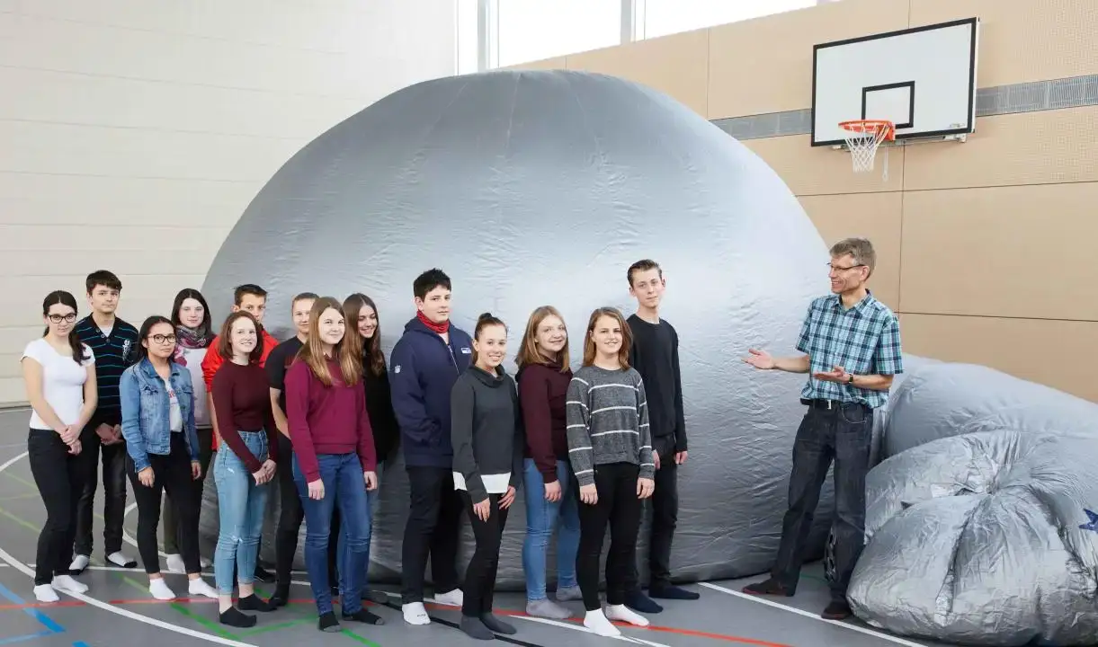 Mobiles Planetarium Wieck