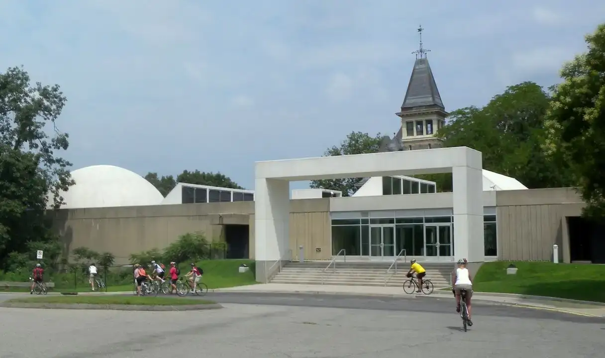 Andrus Planetarium - Hudson River Museum