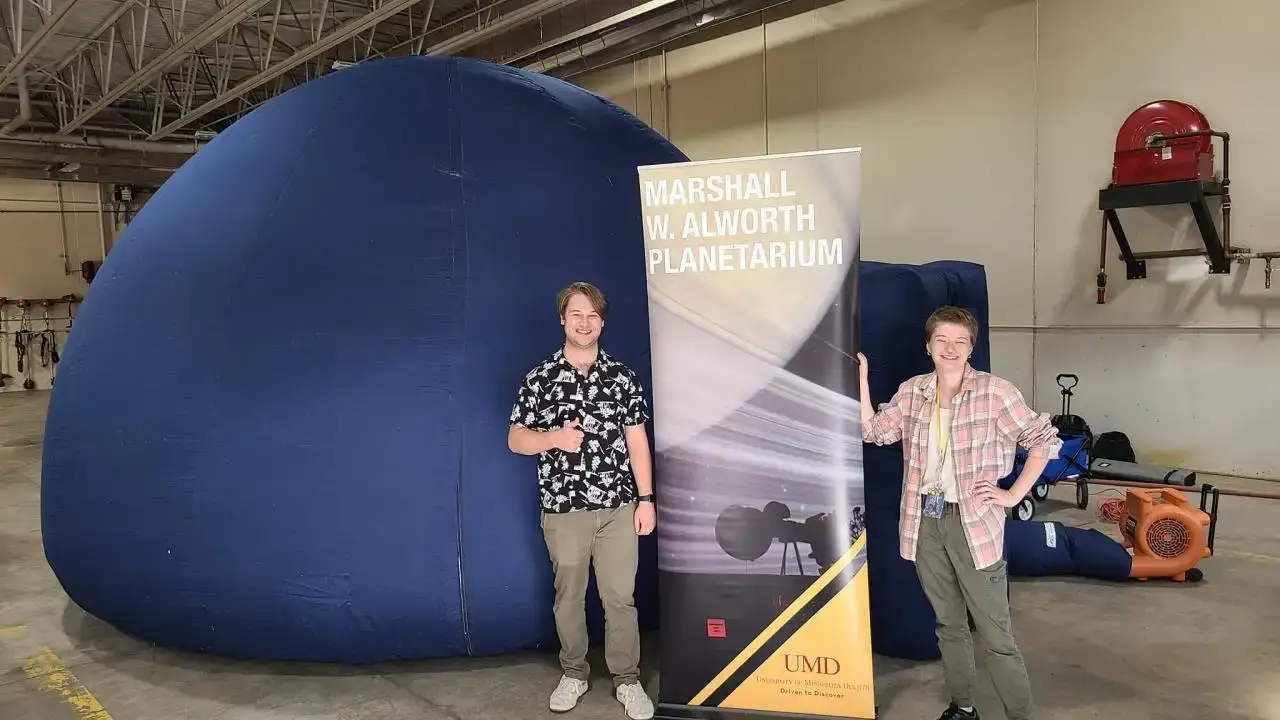 University of Minnesota Duluth Mobile Planetarium