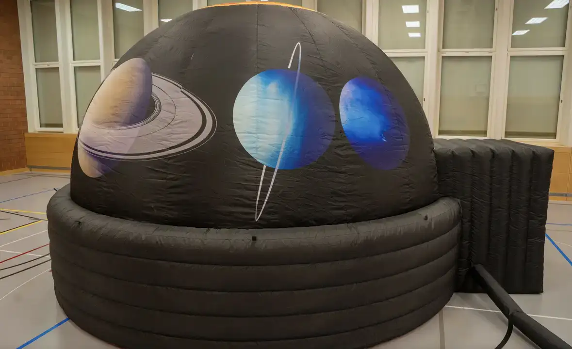 Spacedome Planetarium Strehler